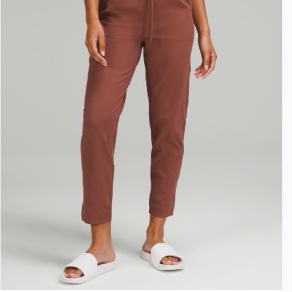 Lululemon Stretch High-Rise 7/8 Pant - Brown